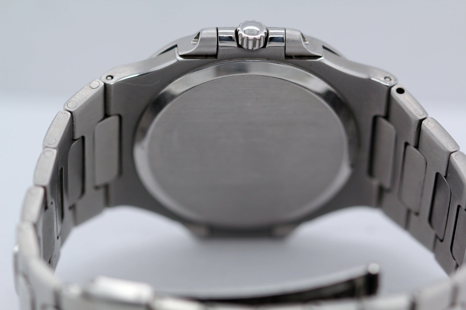 PATEK PHILIPPE - Nautilus "Jumbo" Ref.3700