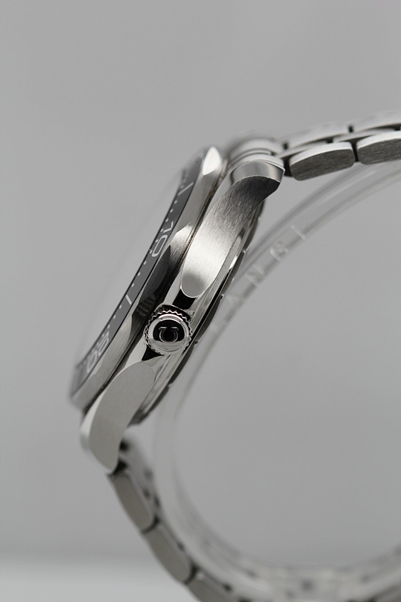 OMEGA Seamaster Diver 300 Ref.21030422001001