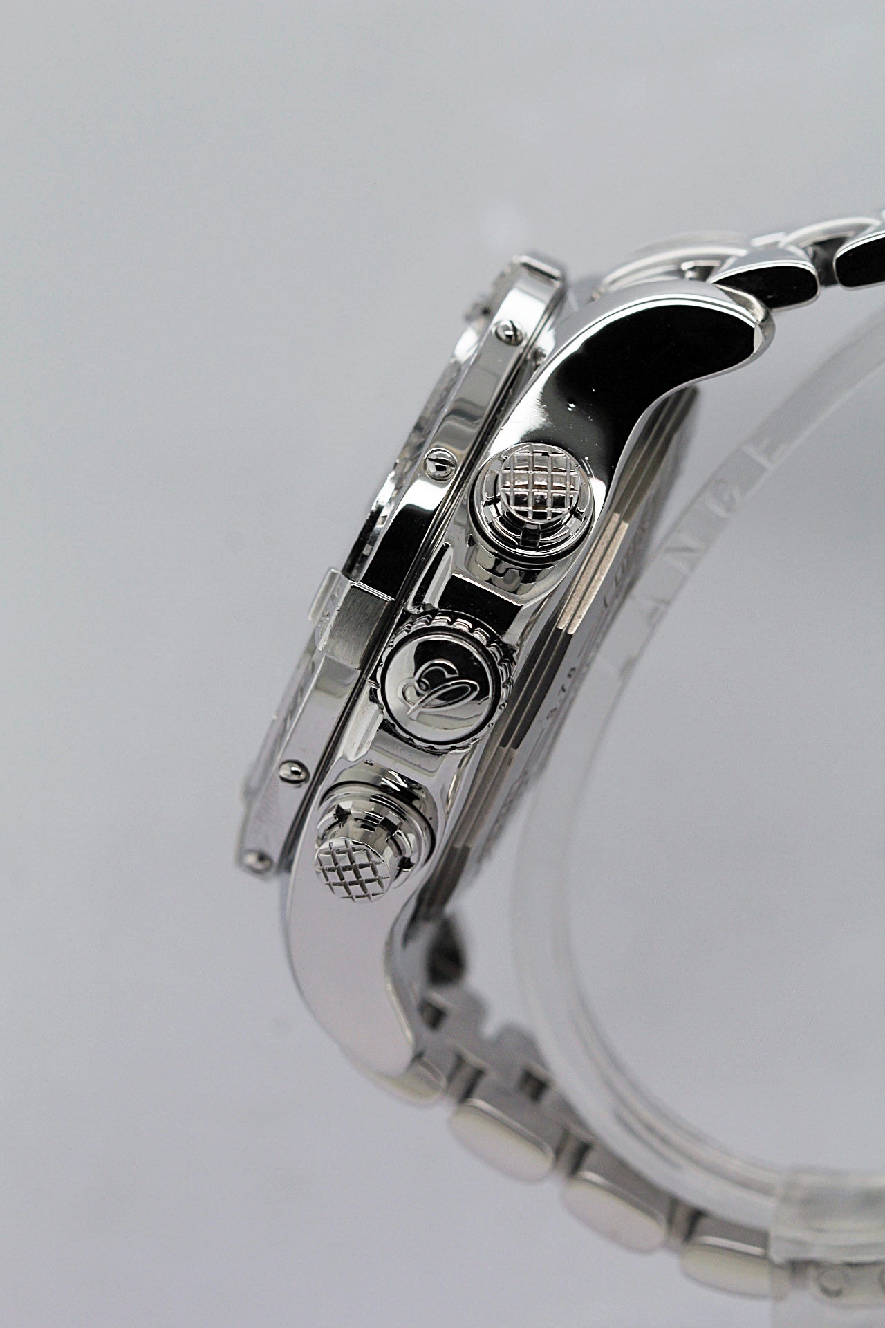 BREITLING Super Avenger Ref.A13370