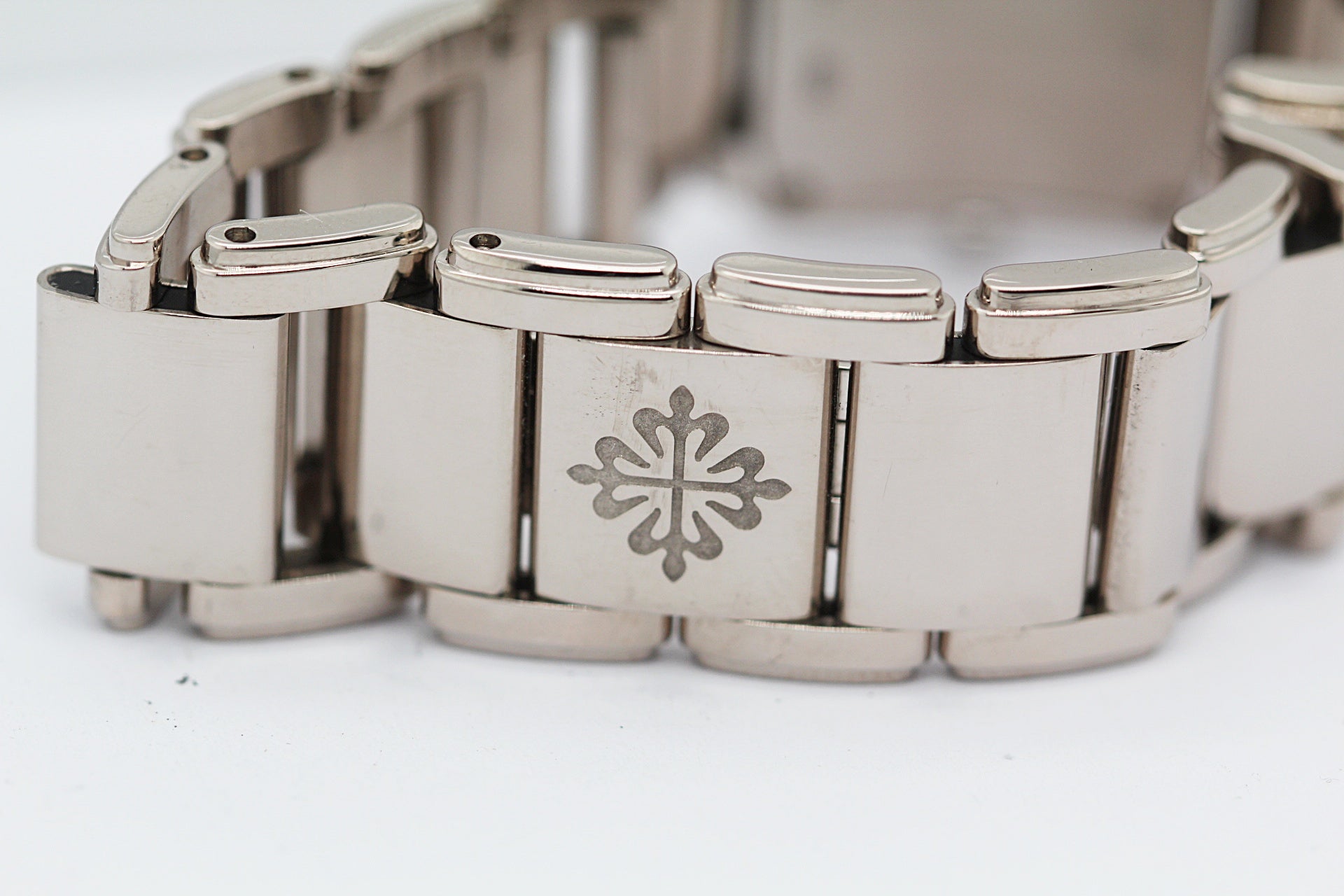 PATEK PHILIPPE Twenty-4 Ref.4908/200G