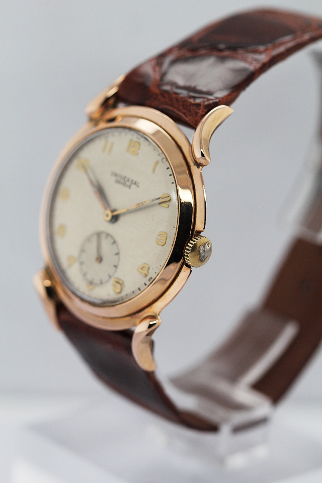 UNIVESAL GENEVE Vintage Dresswatch Rose Gold