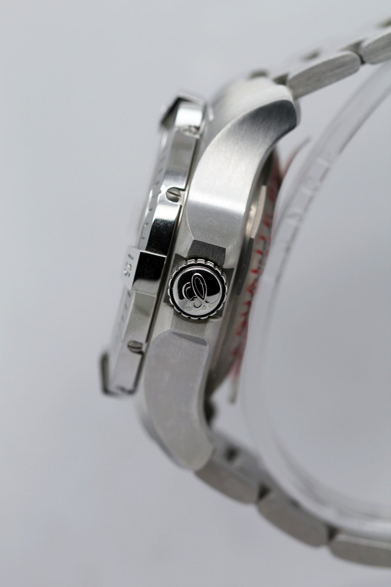 BREITLING Avenger 45 Ref.A17319