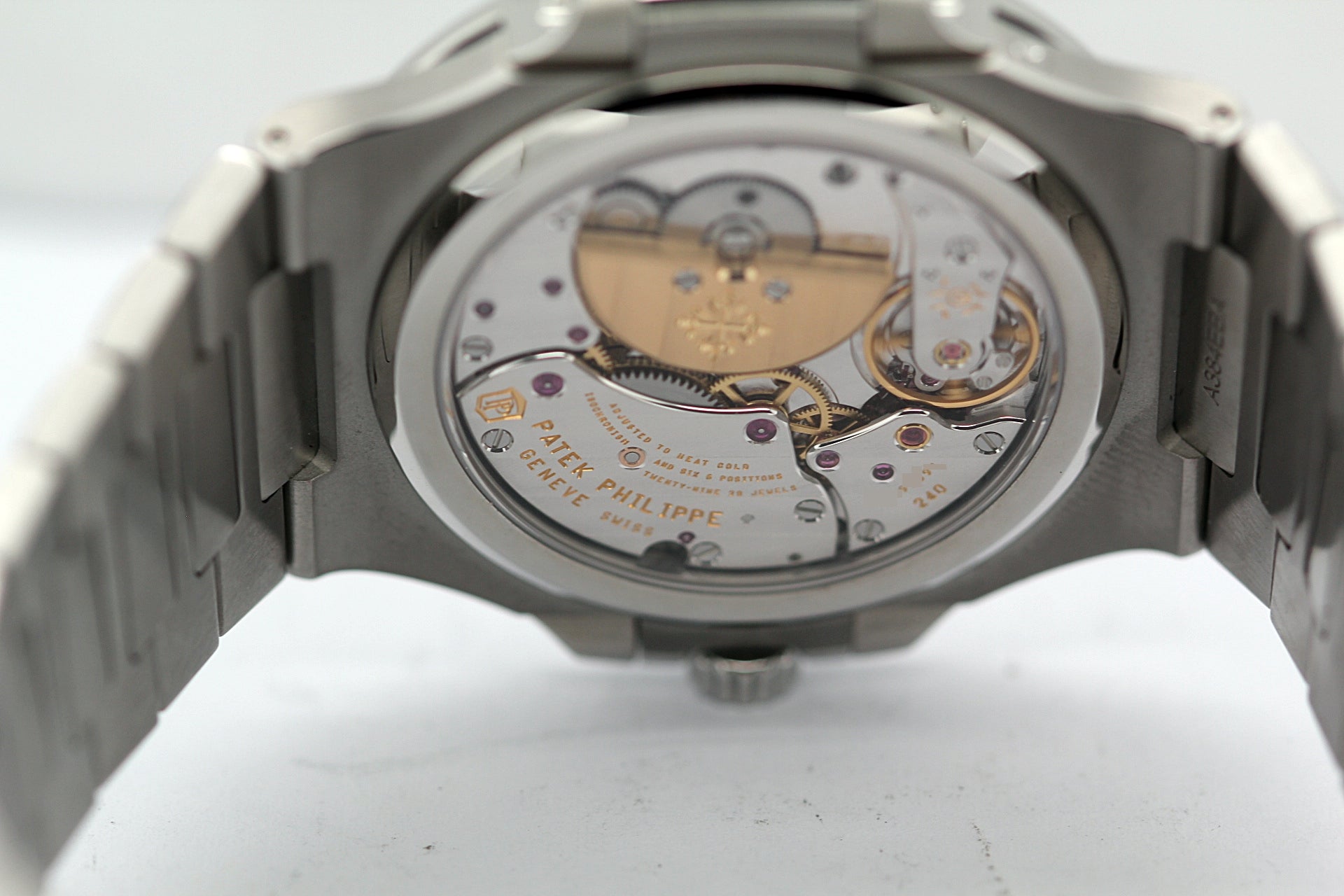 PATEK PHILIPPE - Nautilus Ref.5712/1A-001