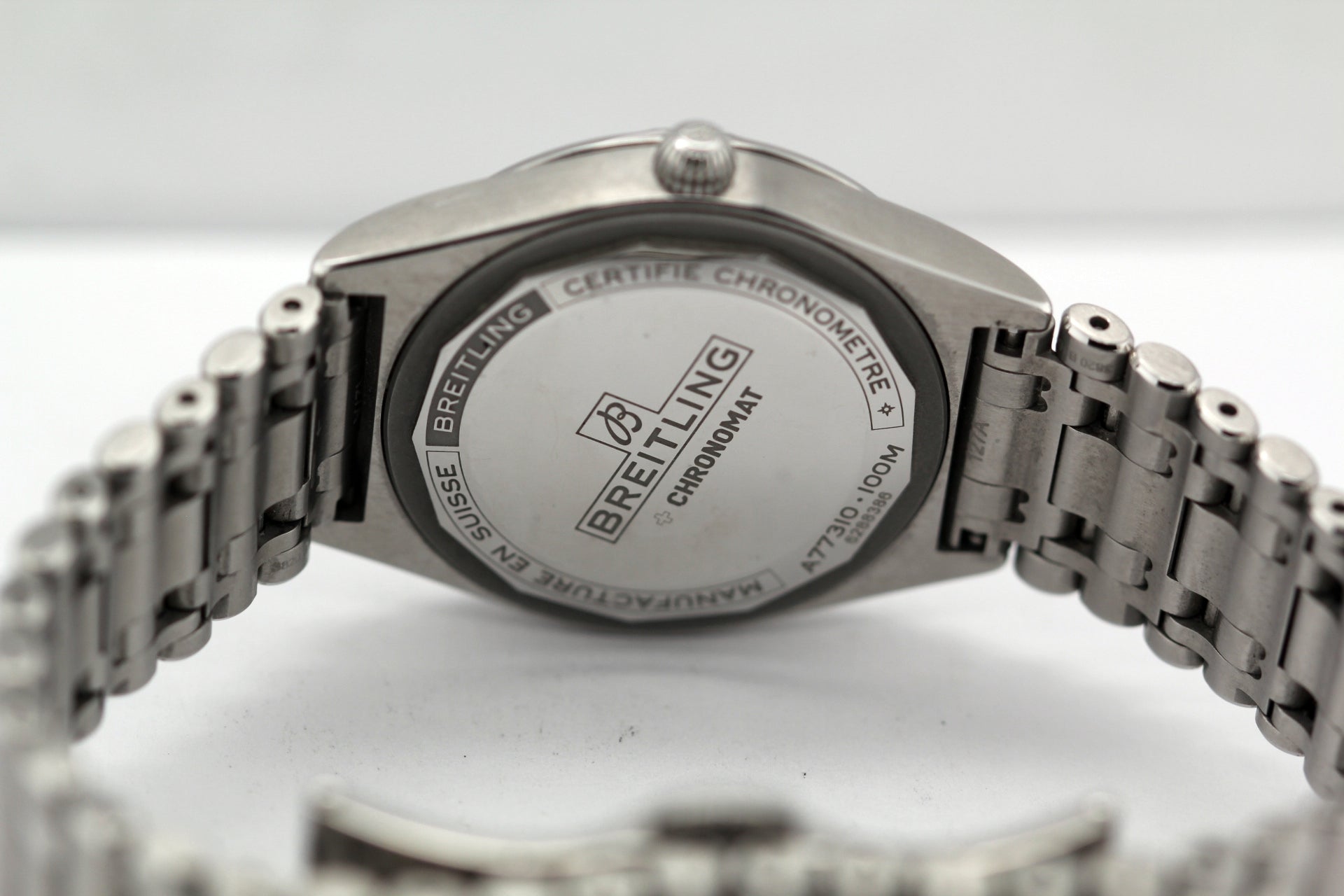 BREITLING Chronomat 32 Ref.A10380