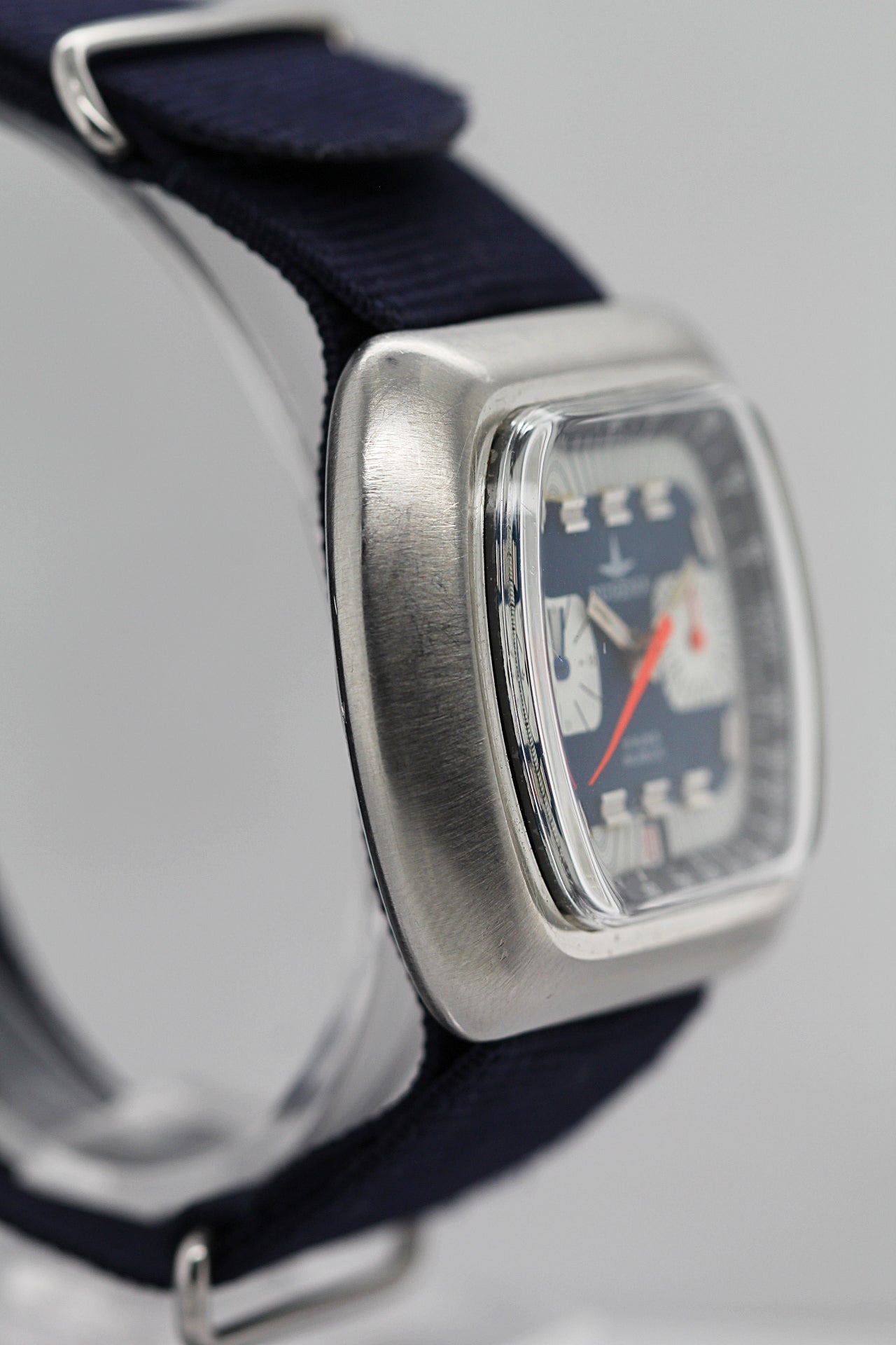 DUGENA Vintage Chrono TV Screen Retro