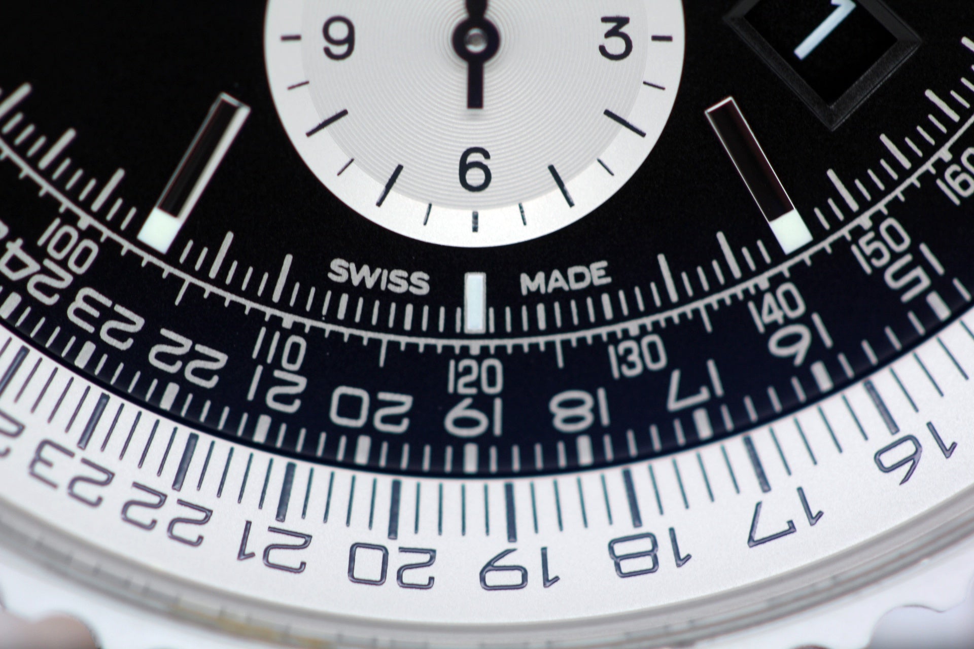 BREITLING Navitimer 1 B01 Ref.AB0127211B1X1
