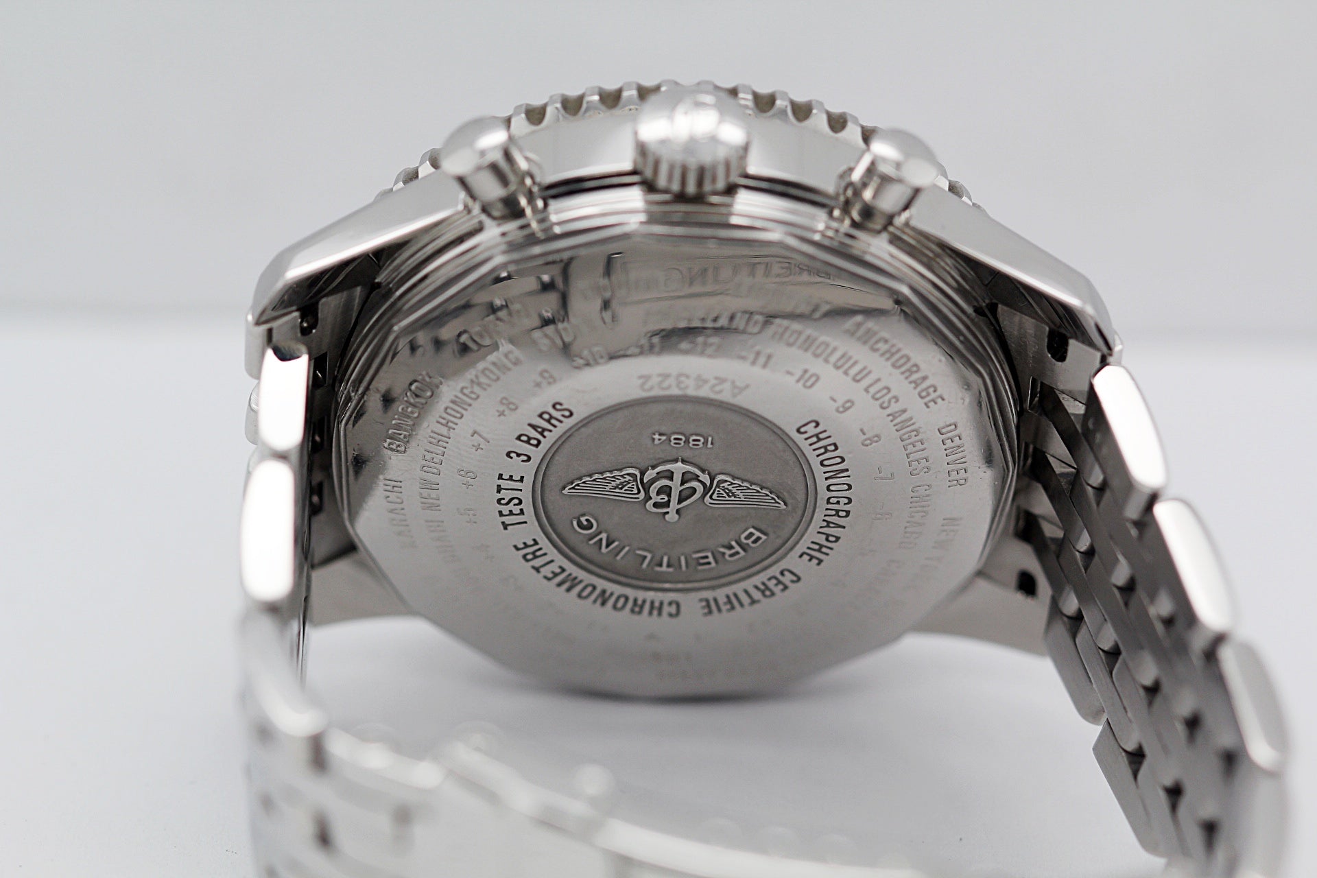 BREITLING Navitimer World Chronograph Ref.A24322