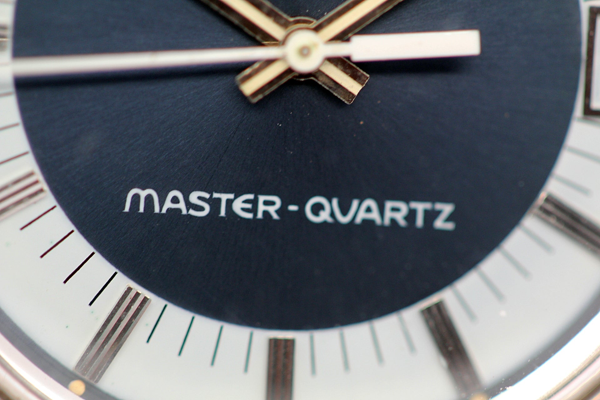 JAEGER-LECOULTRE Master Quartz