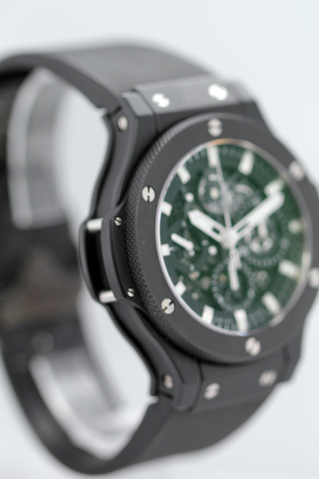 HUBLOT - Big Bang 44 Aero Black Magic