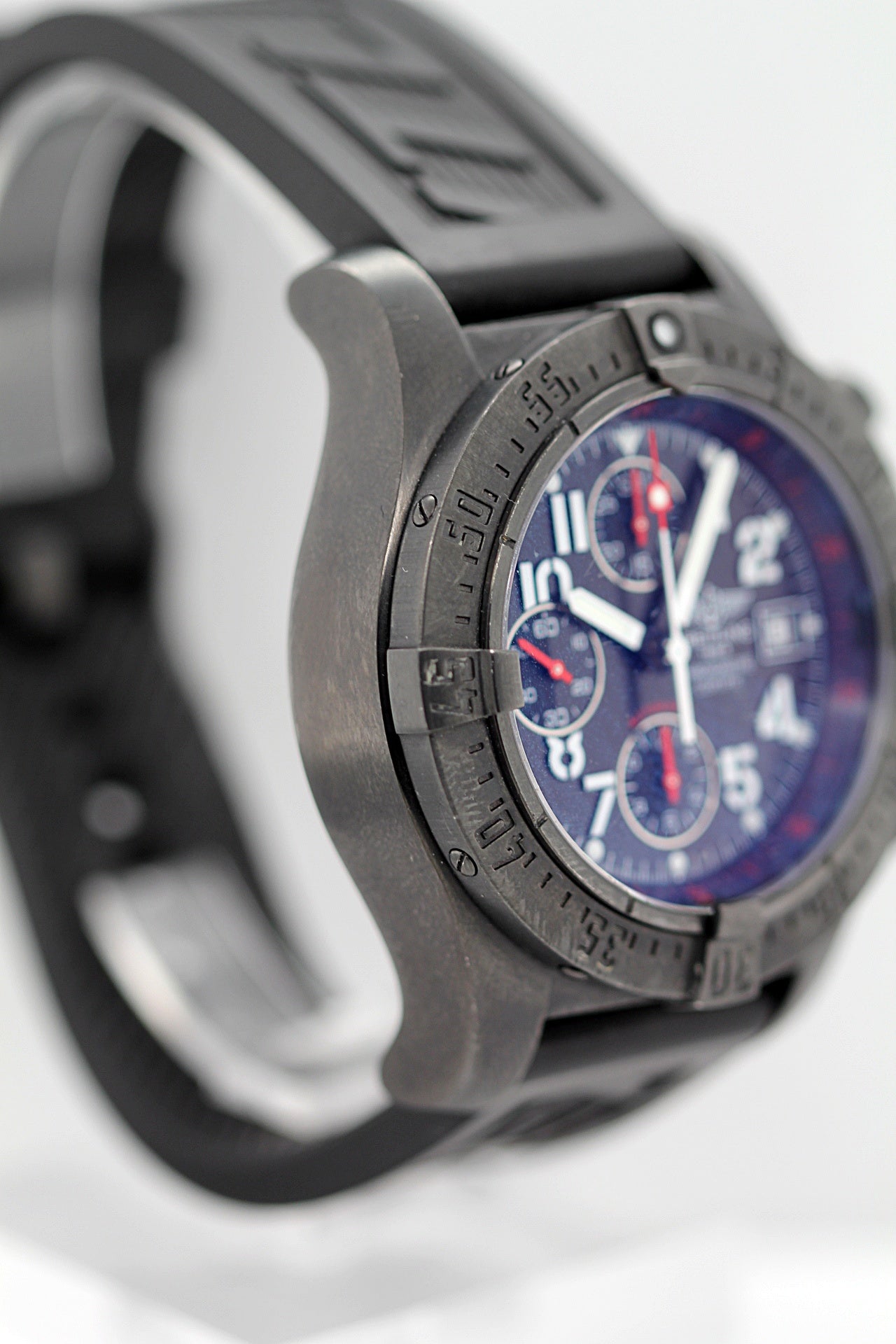 BREITLING - Avenger Skyland Ref.M13380