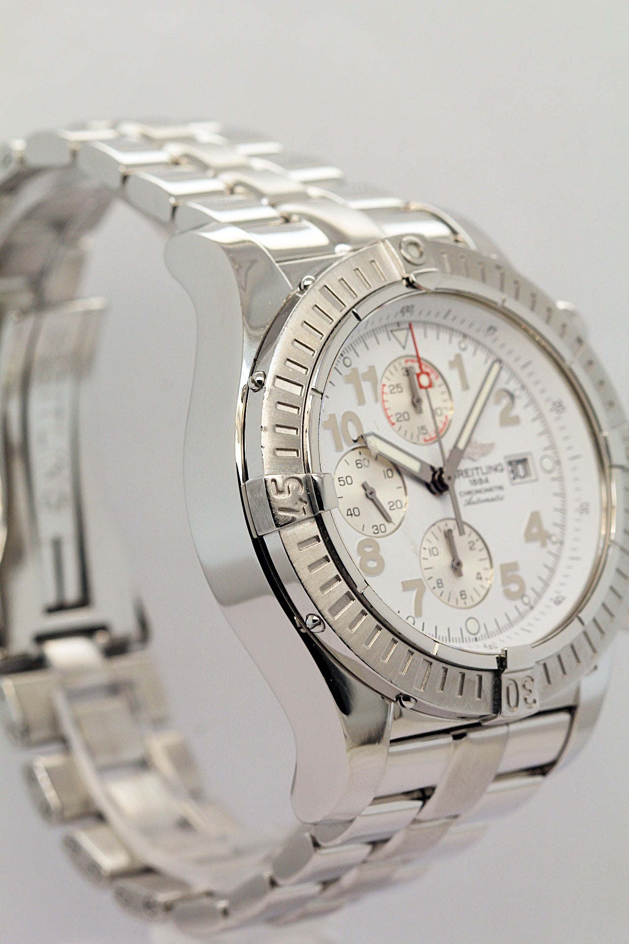 BREITLING Super Avenger Ref.A13370