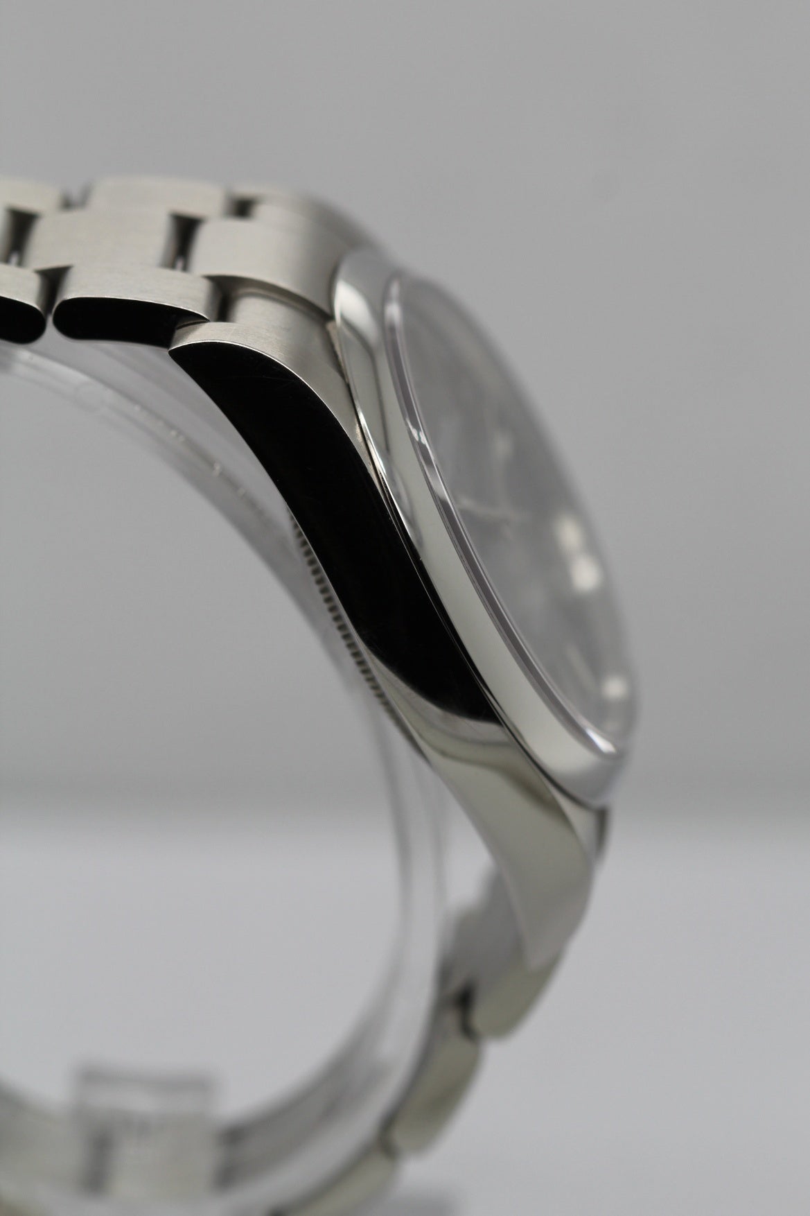 ROLEX Oyster Perpetual 39 Ref.115300