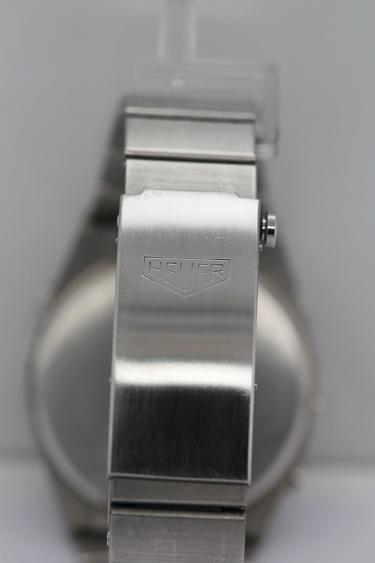 THIS YEAR<br> Kentucky Chronograph LCD