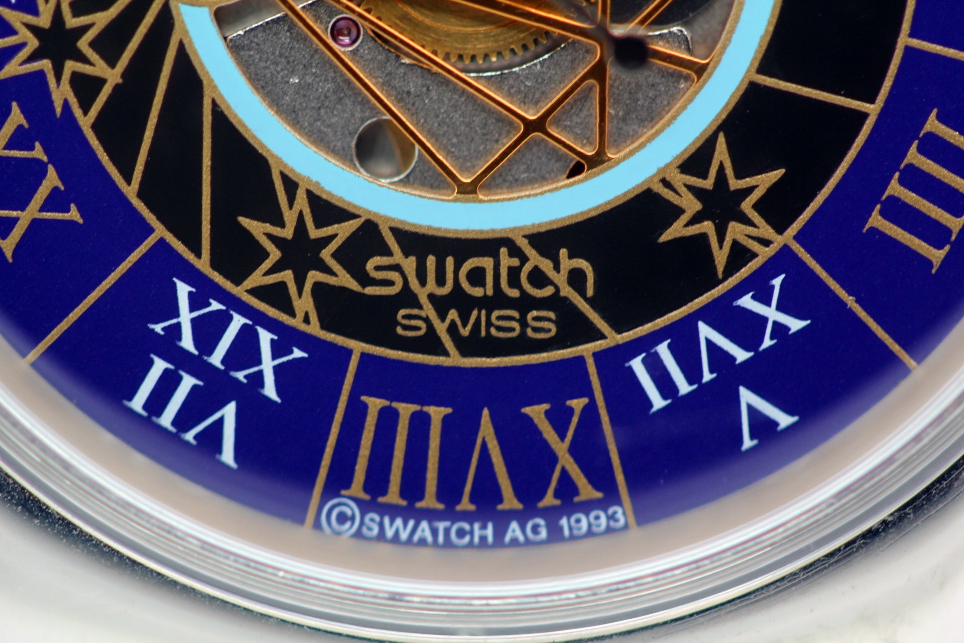 SWATCH Tresor Magic Ref.SAZ101