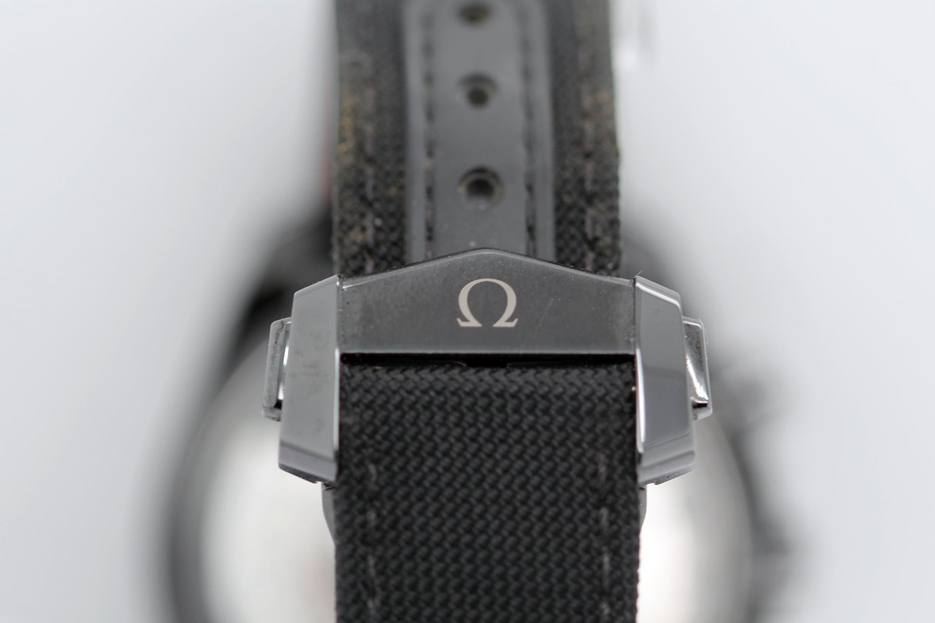 OMEGA Speedmaster Dark Side of the Moon Ref.31192445101005
