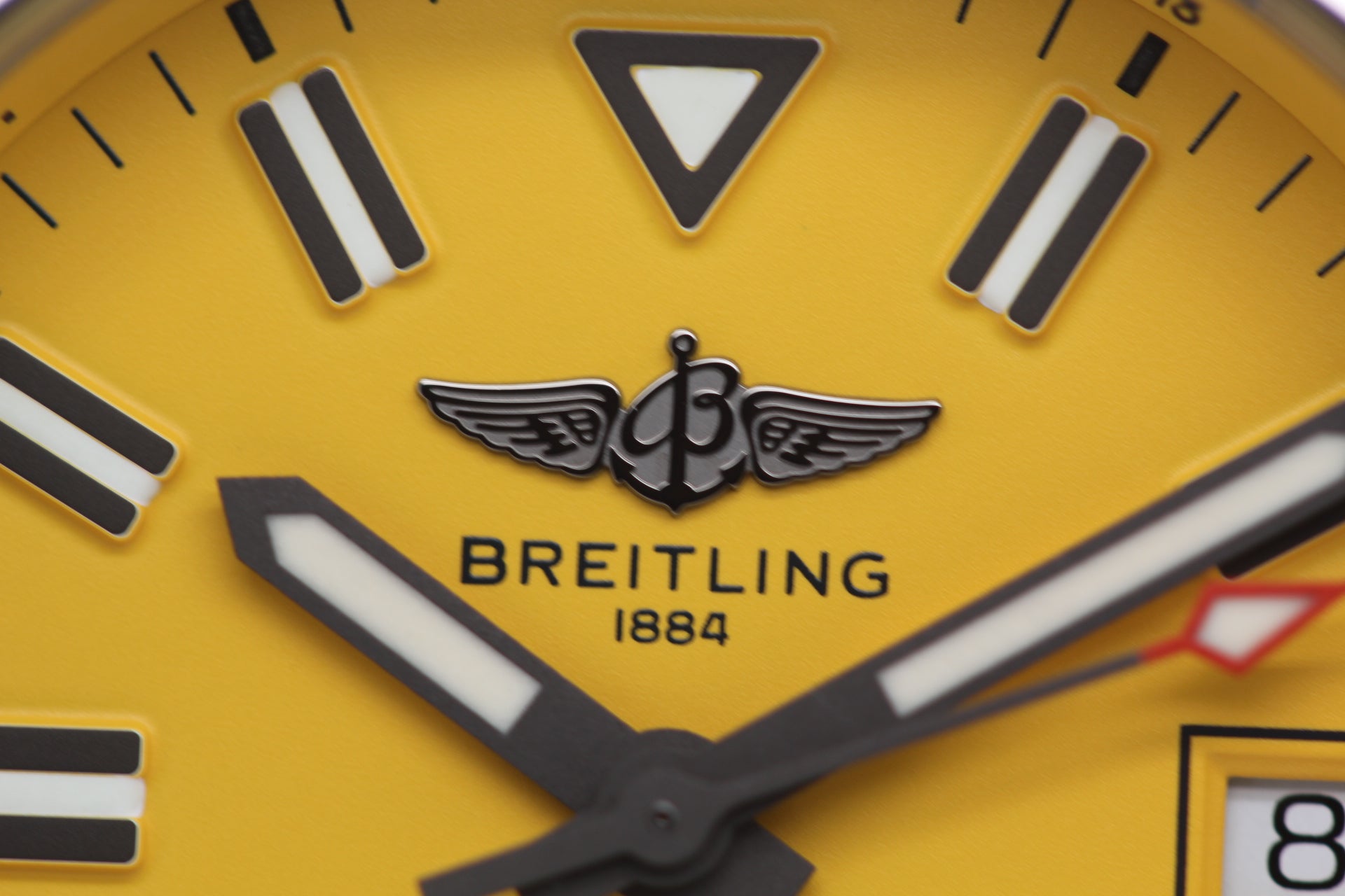 BREITLING Avenger 45 Ref.A17319