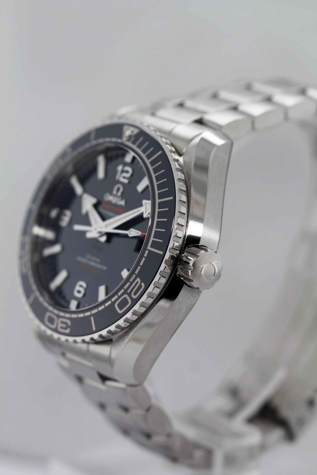 OMEGA Seamaster Planet Ocean 600m Ref.215.30.44.21.03.001