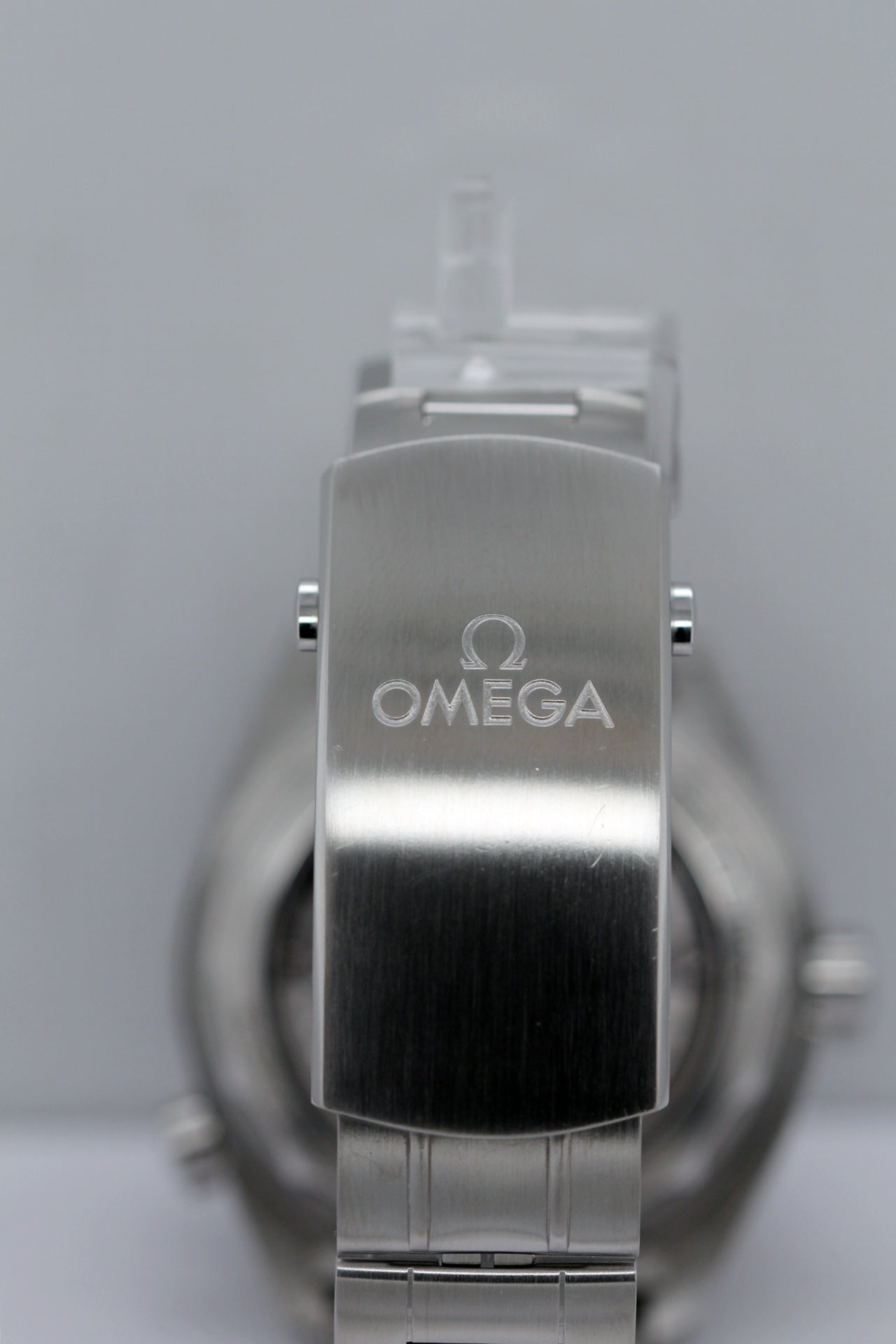 OMEGA Seamaster Planet Ocean 600m Ref.215.30.44.21.03.001
