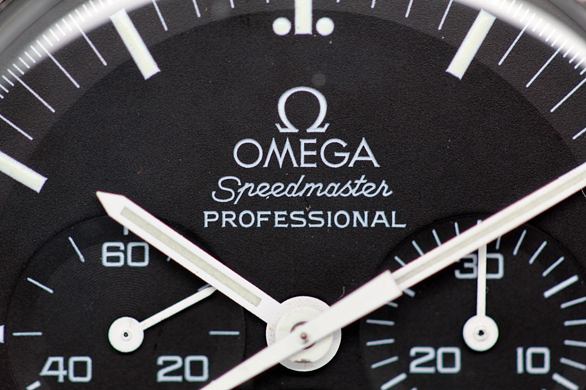 OMEGA Speedmaster Moonwatch Apollo XI 