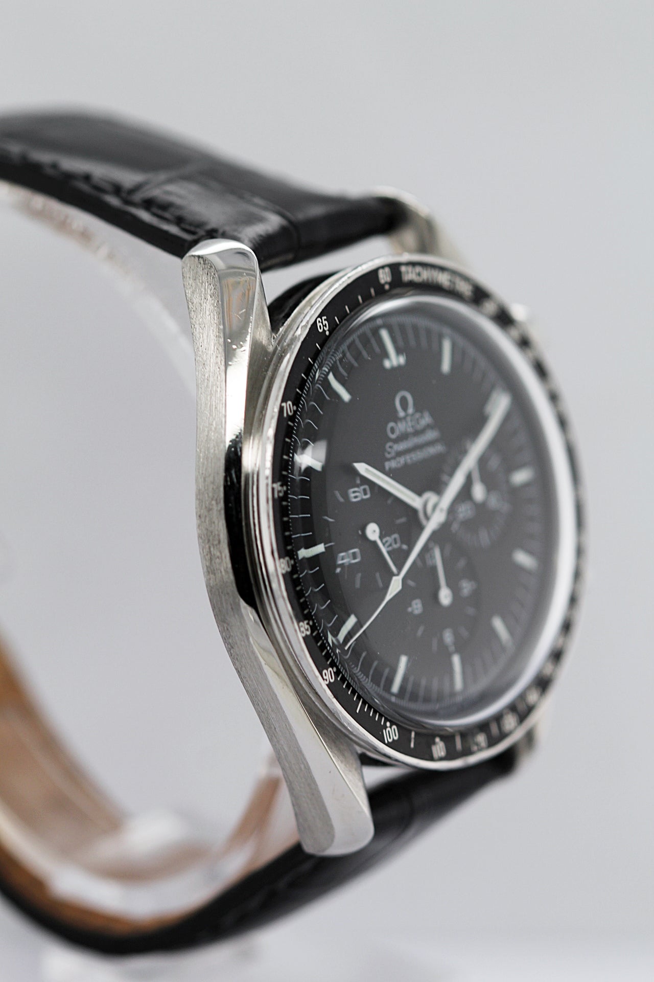 OMEGA Speedmaster Moonwatch Apollo XI 