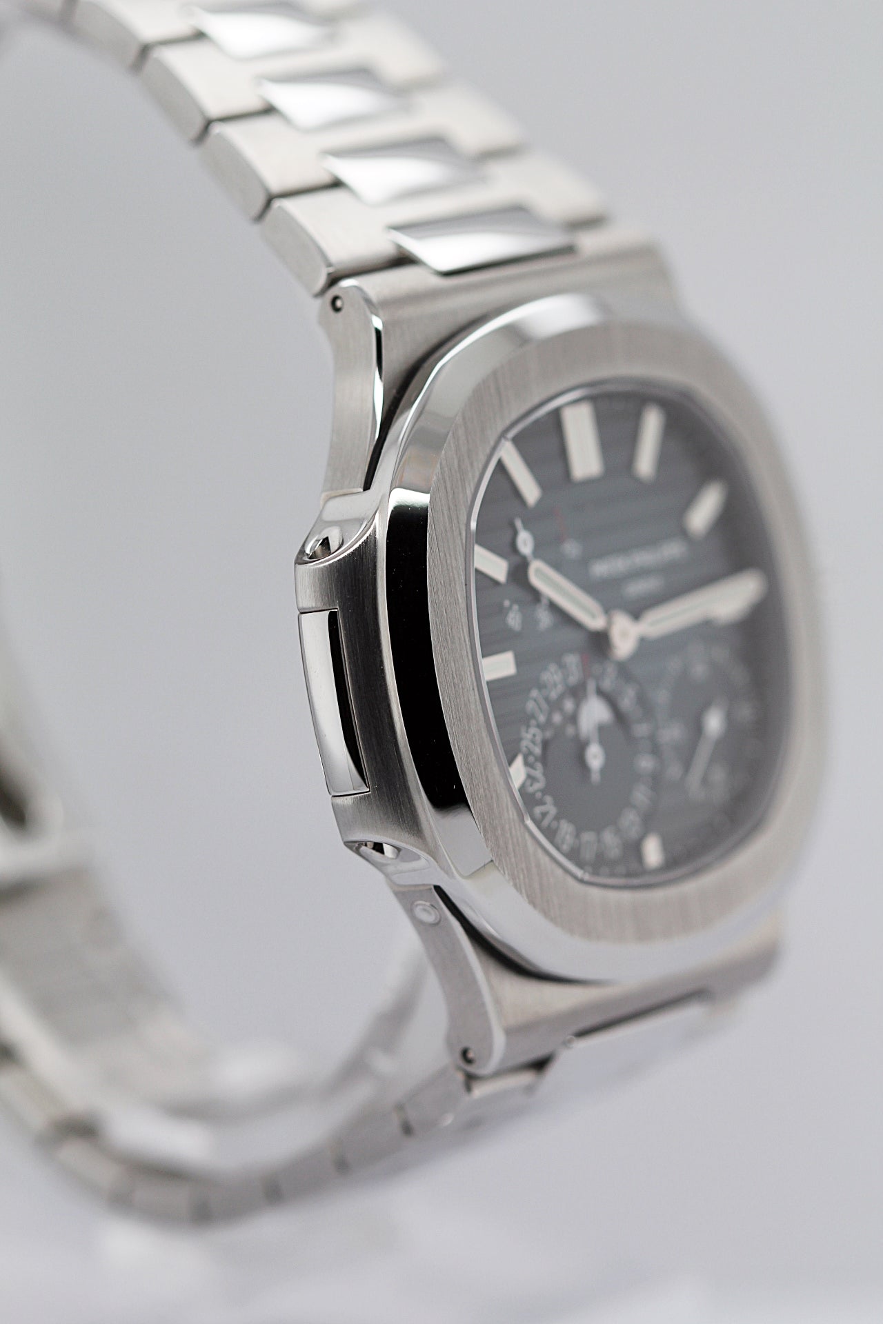 PATEK PHILIPPE<br>Nautilus Ref.5712/1A-001