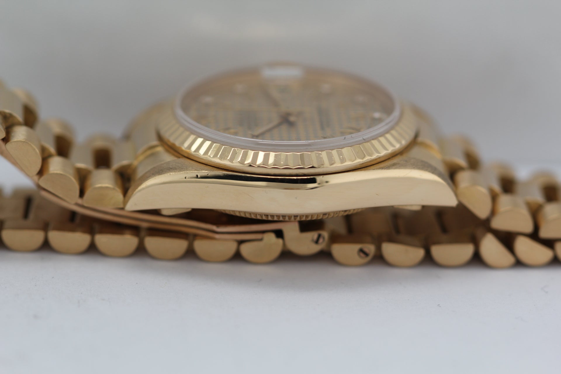 ROLEX<br>Datejust 31 Gold 18kt Houndstooth Diamonds Ref.68278