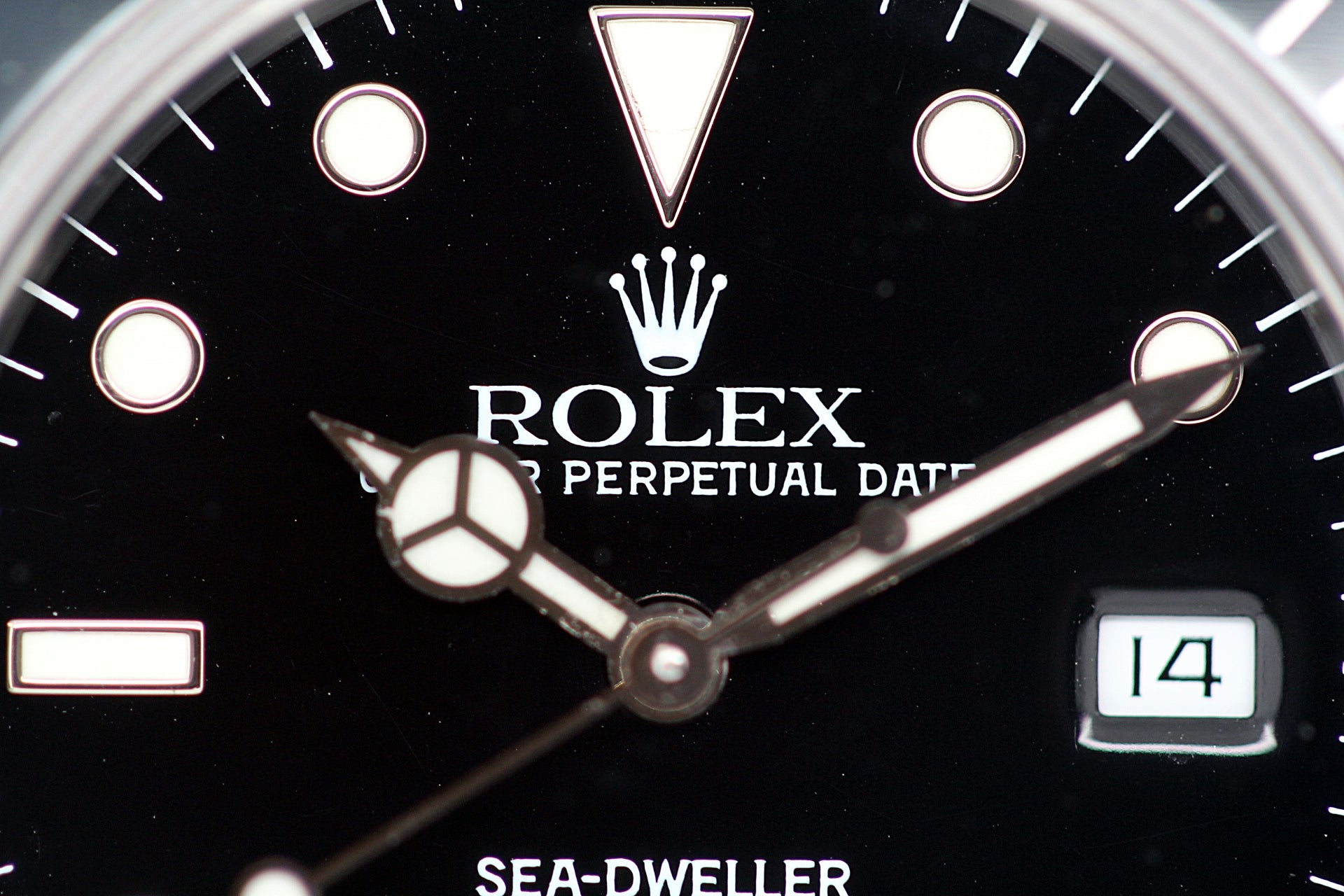 ROLEX<br>Sea-Dweller Ref.16660