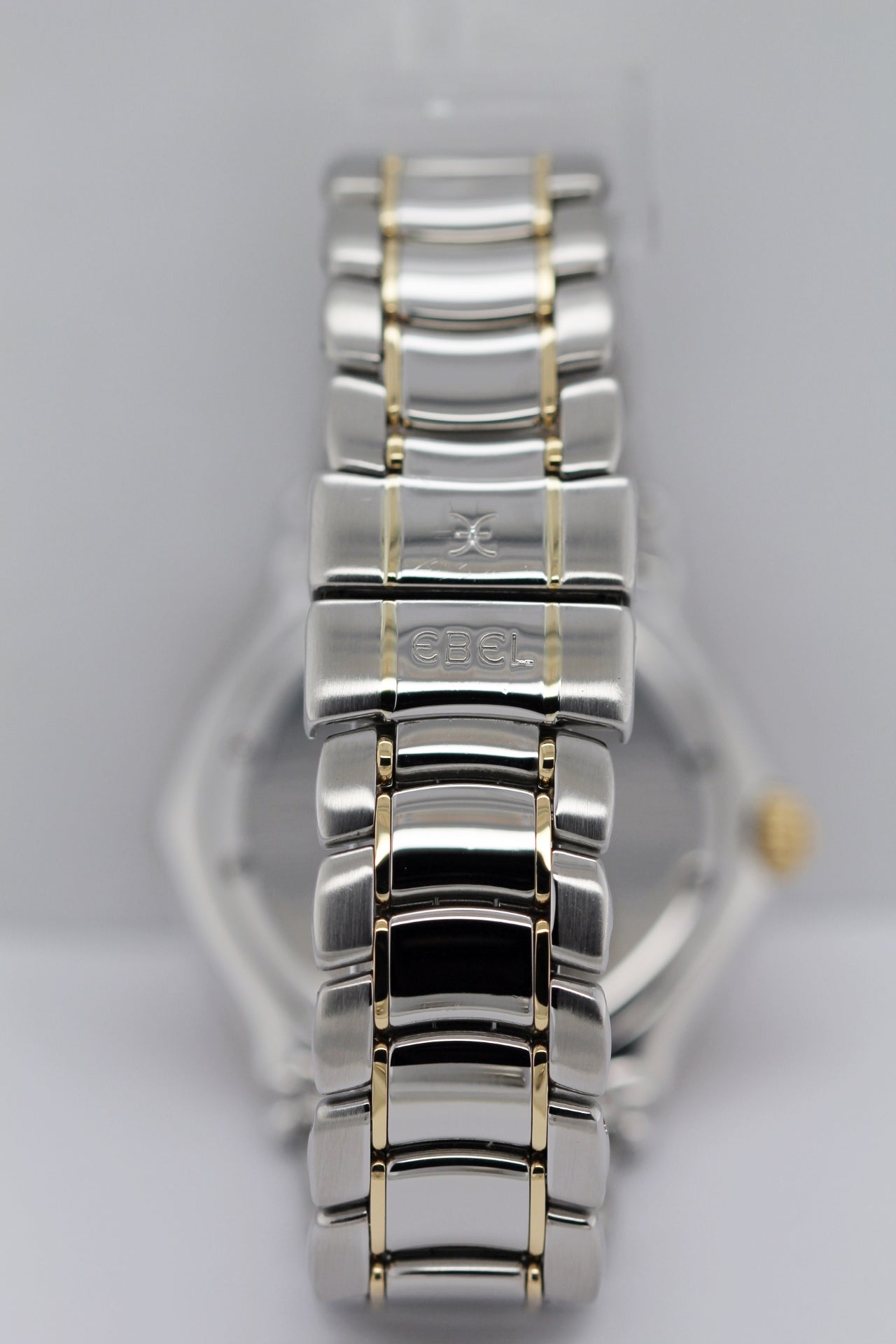 EBEL<br>Voyager World GMT