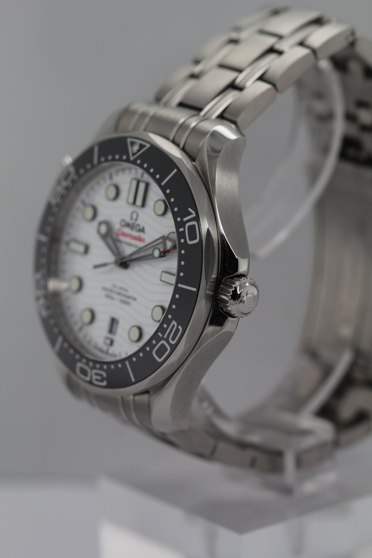 OMEGA<br>Seamaster Diver 300 Ref.21030422004001