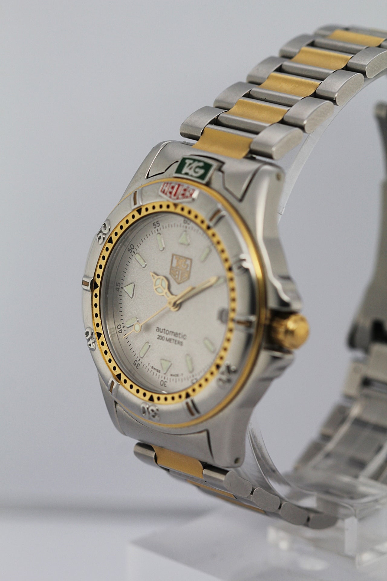 TAG HEUER<br> Professional 4000 